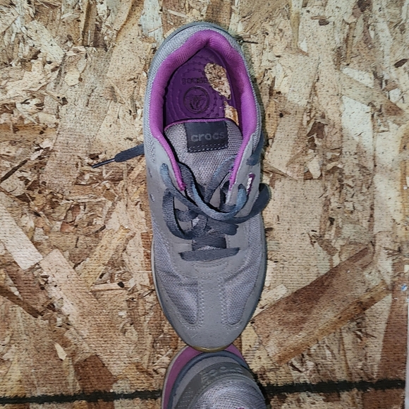 Crocs Womens Retro 14382 Lace Up Low Top Sneaker Shoes (Gray Pink) - SIZE 6.5 - Picture 7 of 7